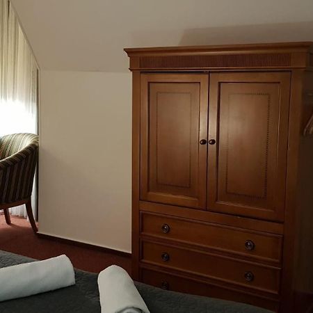 Hotel A Restaurace Pomezi Cínovec المظهر الخارجي الصورة