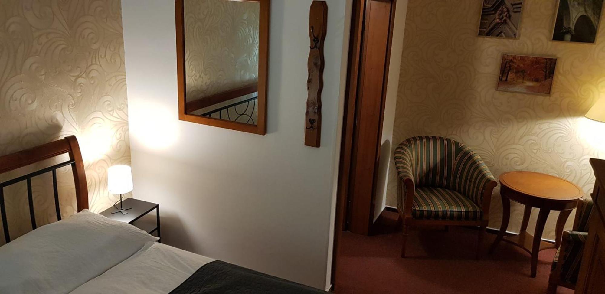 Hotel A Restaurace Pomezi Cínovec المظهر الخارجي الصورة