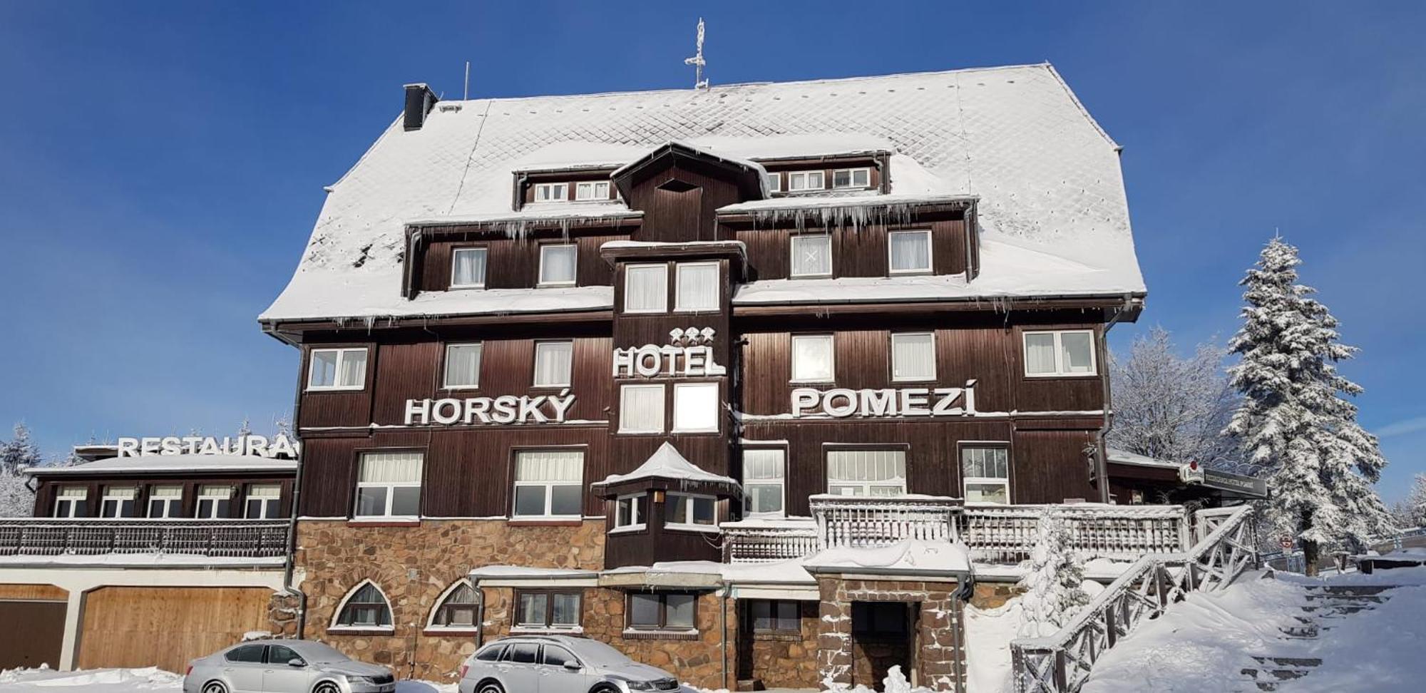Hotel A Restaurace Pomezi Cínovec المظهر الخارجي الصورة